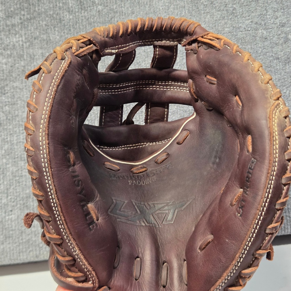 Louisville Slugger LXT 33" Fastpitch Softball Catchers Mitt Brown WTLLXRF17CM